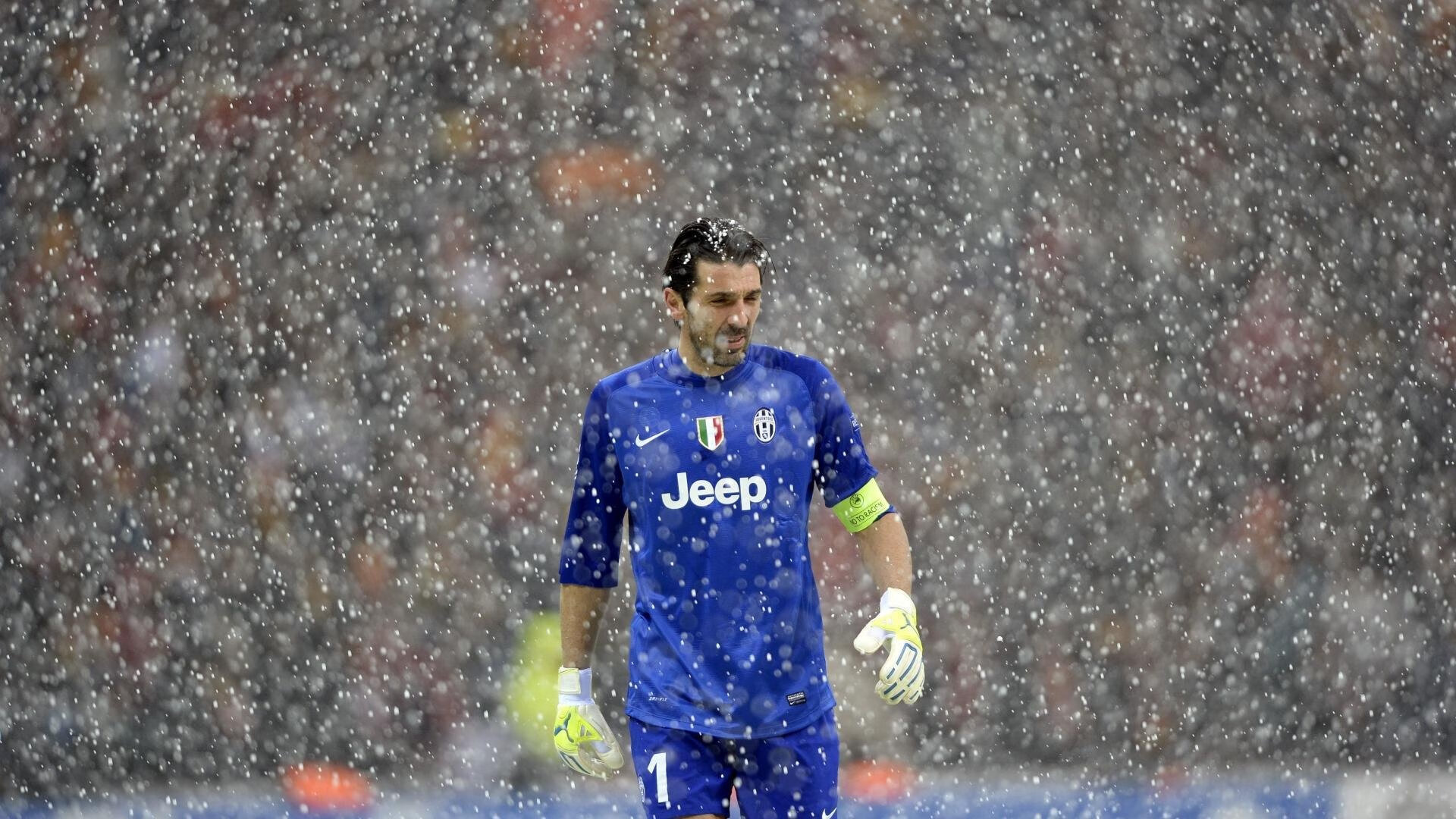 F1赛车赛场焦点！英格兰队对阵德国队，爆冷逆转，黑马强势击败劲敌