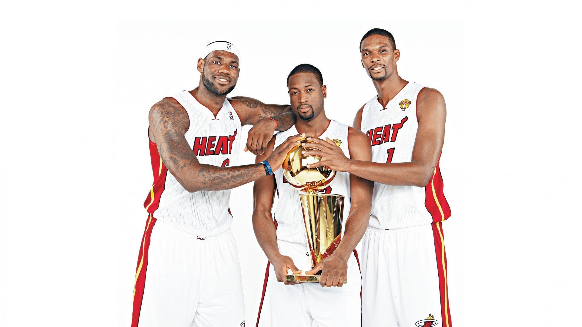 CBA常规赛八强战激情夜！梅德韦杰夫里突外投，洛杉矶快船绝杀热刺